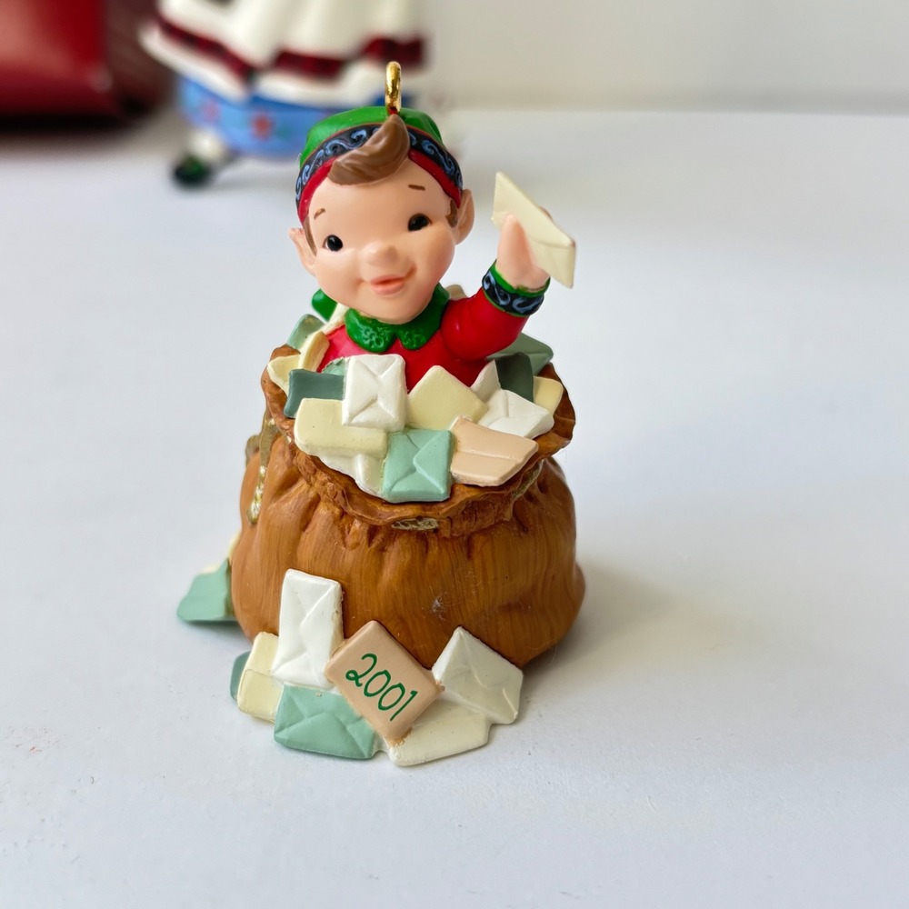 Hallmark Ornament‎ Club Night Before Christmas Mrs. Clause Elves Village KOCC - Picture 7 of 9